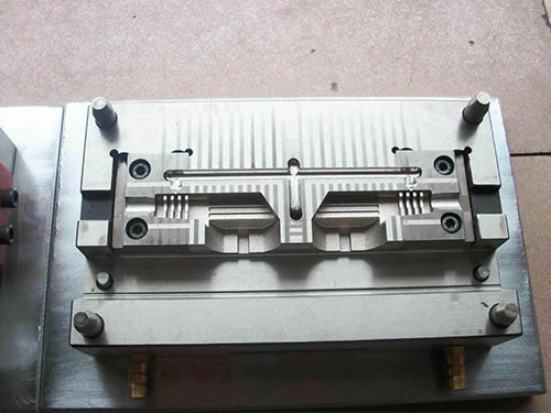 ģu CY-25